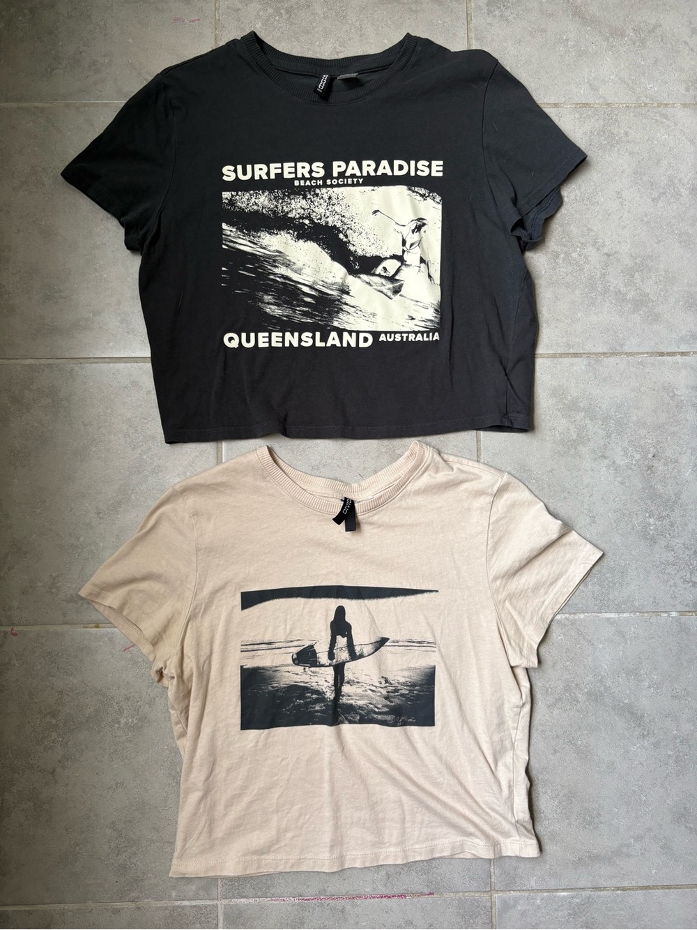 Boxy Tees Bundle - Ripcurl, Levi’s, Vans, H&M - Picture 4 of 8